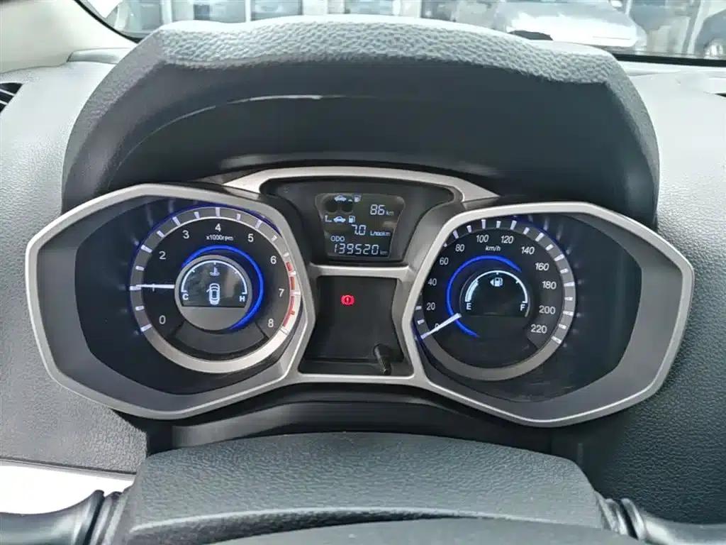 Refine S3 2016 1.5L Manual Deluxe Edition — миниатюра 18