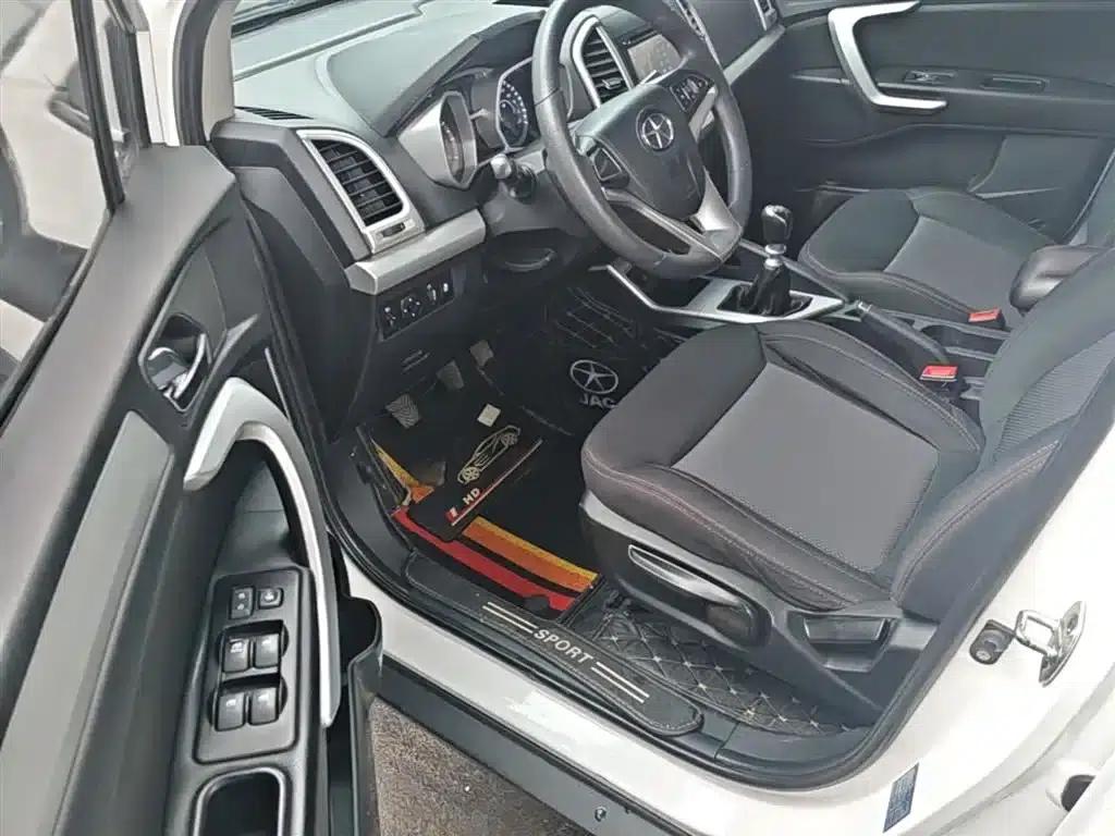 Refine S3 2016 1.5L Manual Deluxe Edition — миниатюра 23