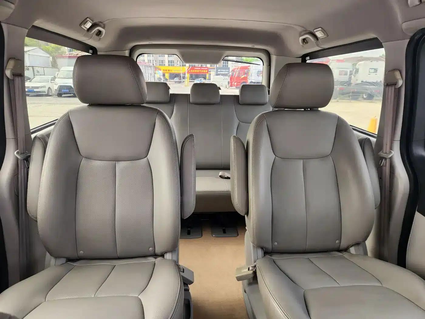 Refine M5 2016 2.0T Gasoline Manual Executive Edition — миниатюра 13