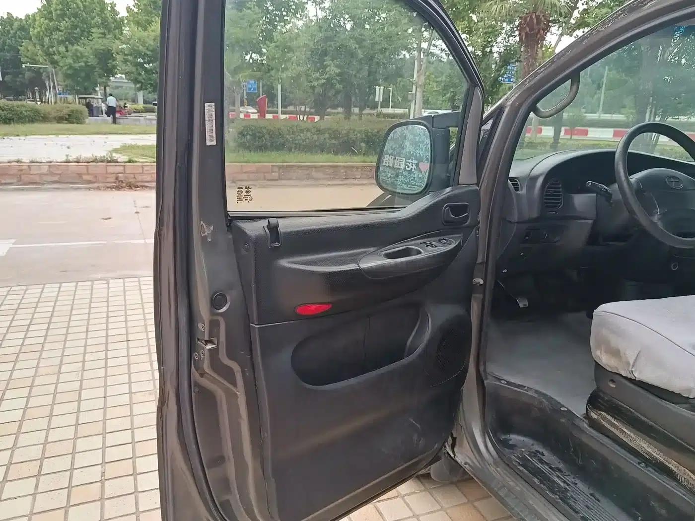 Refine 2011 2.0L Shuttle Gasoline Comfort Edition HFC4GA3 — миниатюра 6