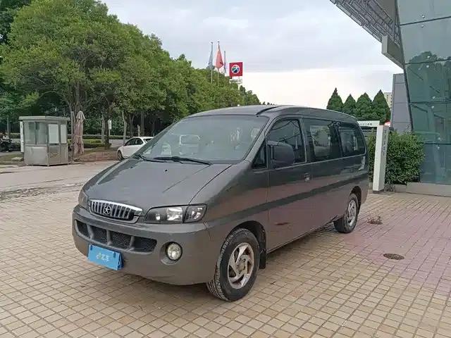 Refine 2011 2.0L Shuttle Gasoline Comfort Edition HFC4GA3