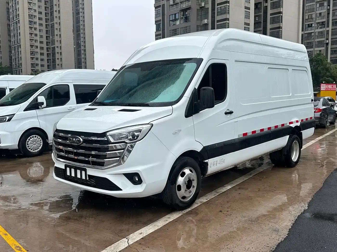 Starry 2024 2.5T Star Logistics Navigator Edition Dual-Tire High Roof 2/3 Seats D25TCIF1 — миниатюра 1