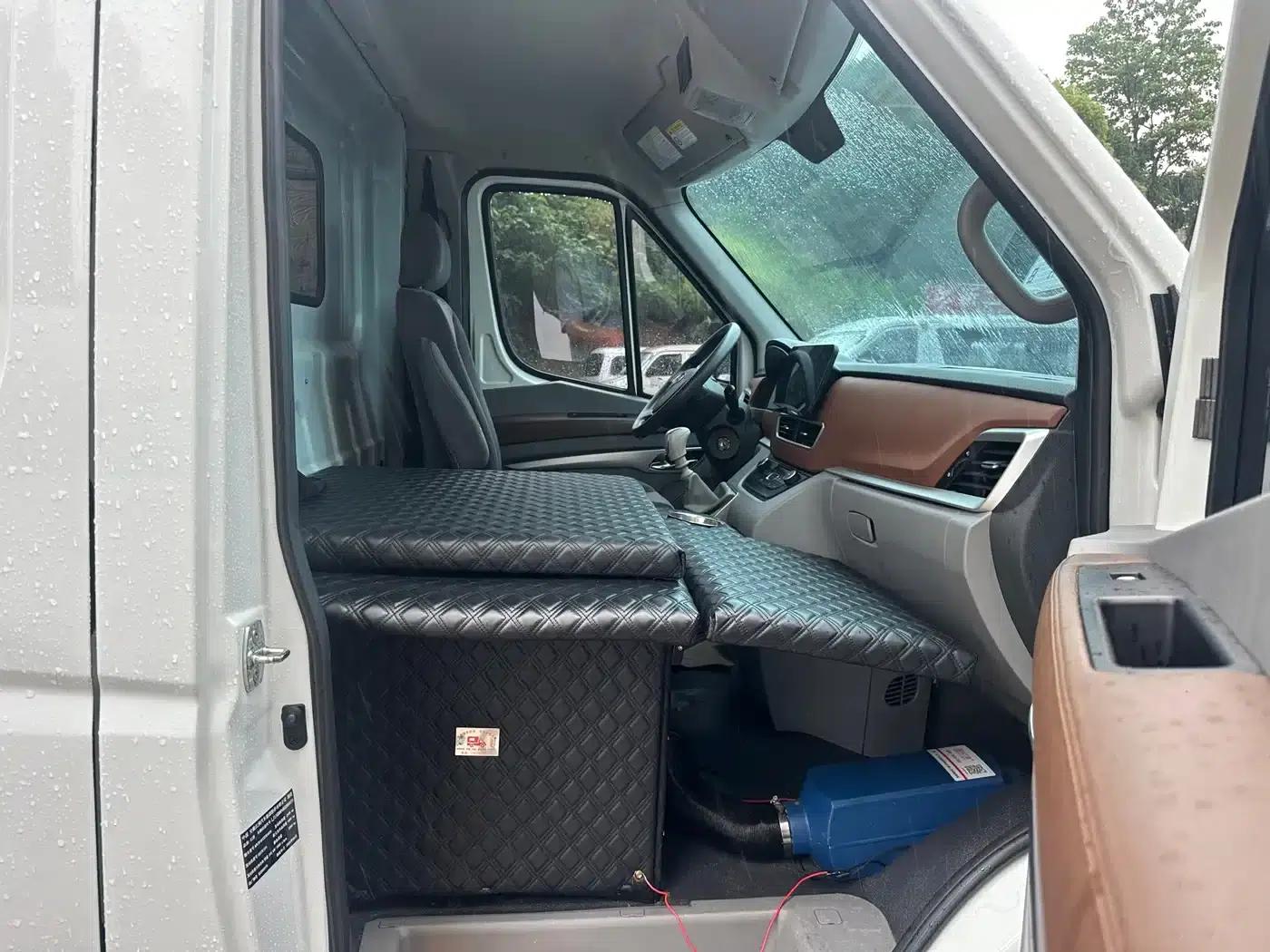 Starry 2024 2.5T Star Logistics Navigator Edition Dual-Tire High Roof 2/3 Seats D25TCIF1 — миниатюра 10