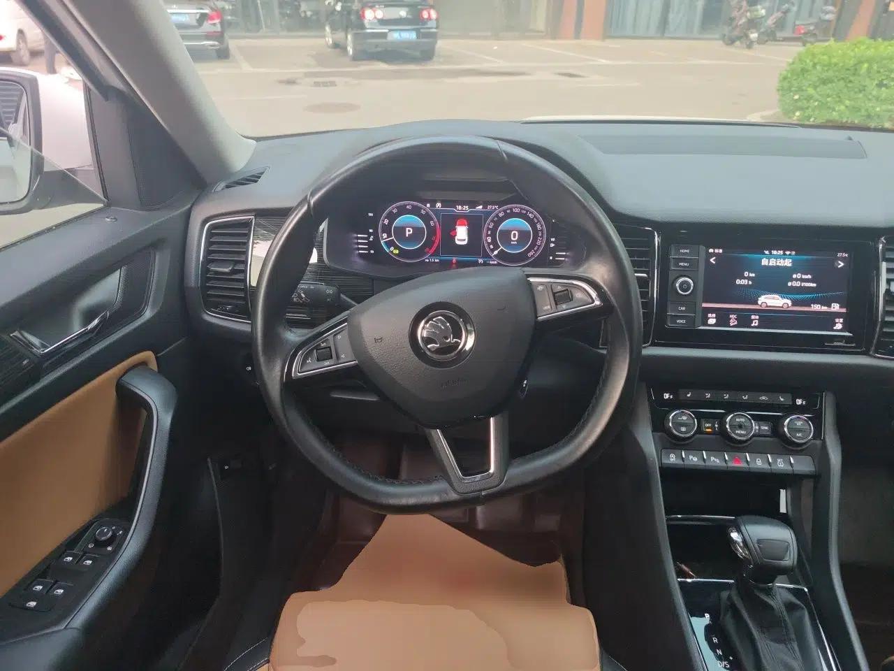 Skoda Kodiaq GT 2019 TSI380 4x4 Luxury Edition China VI Standard — миниатюра 11