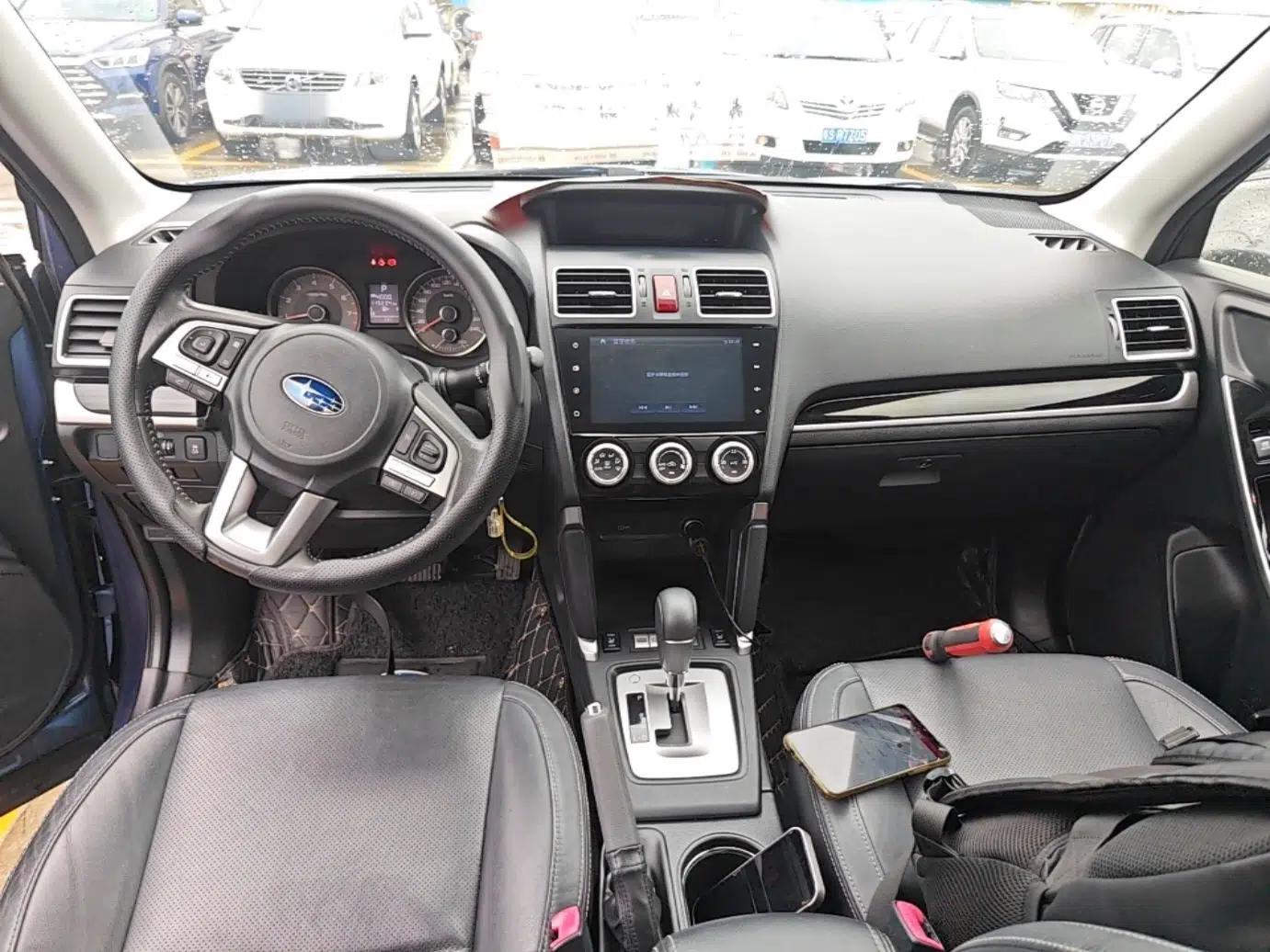 Subaru Forester 2016 2.0i Luxury Navigation Edition — миниатюра 13
