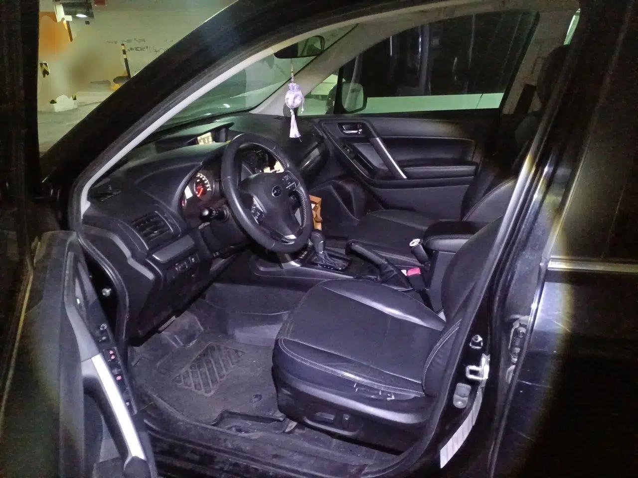 Subaru Forester 2013 2.5i Automatic Luxury Navigation Edition — миниатюра 16