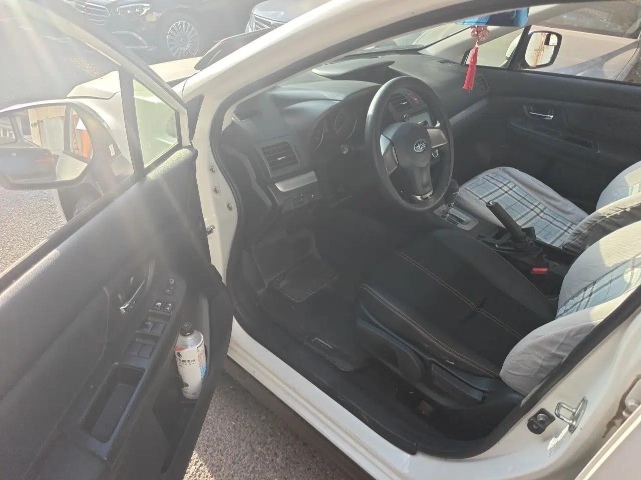 Subaru XV 2014 2.0i Comfort Edition — миниатюра 17