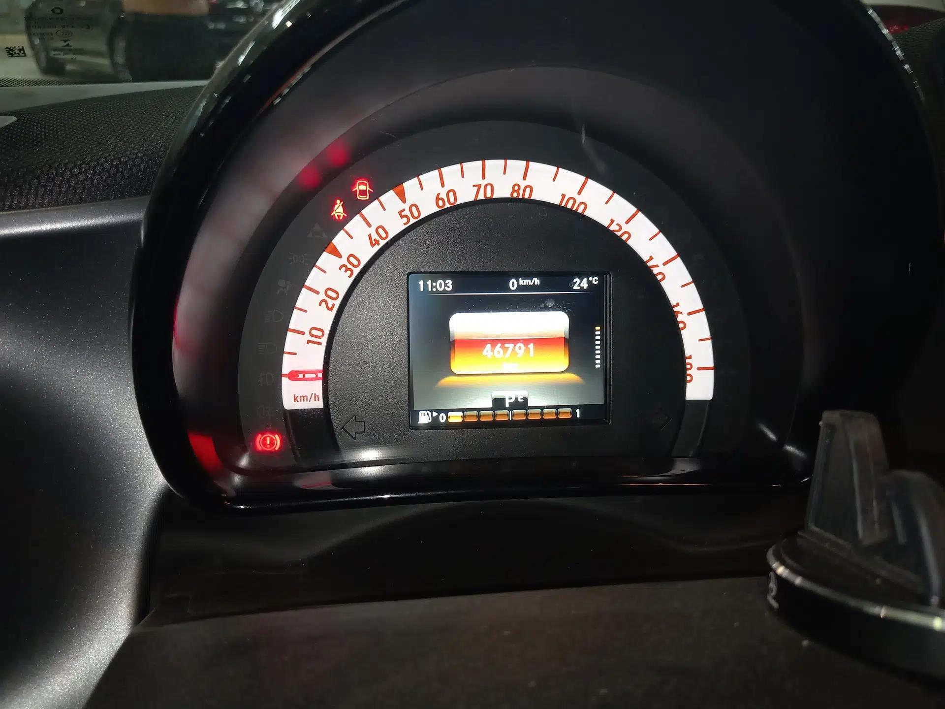 smart fortwo 2016 0.9T 66kW Hardtop Pioneer Edition — миниатюра 15
