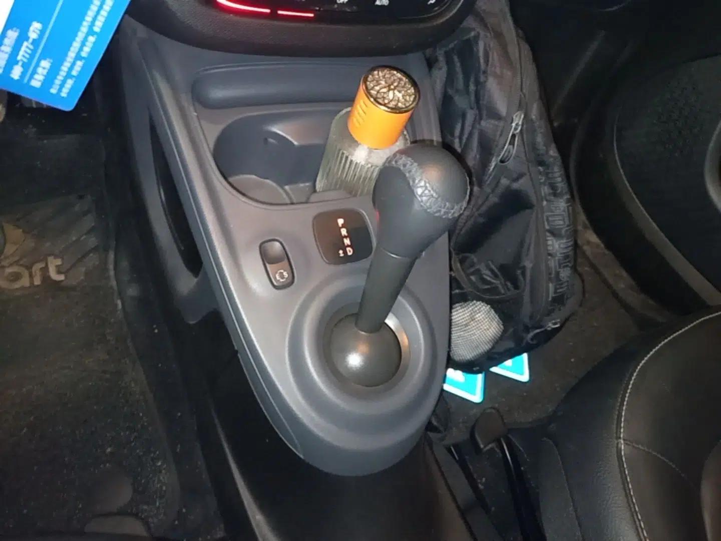 smart fortwo 2016 0.9T 66kW Hardtop Pioneer Edition — миниатюра 17