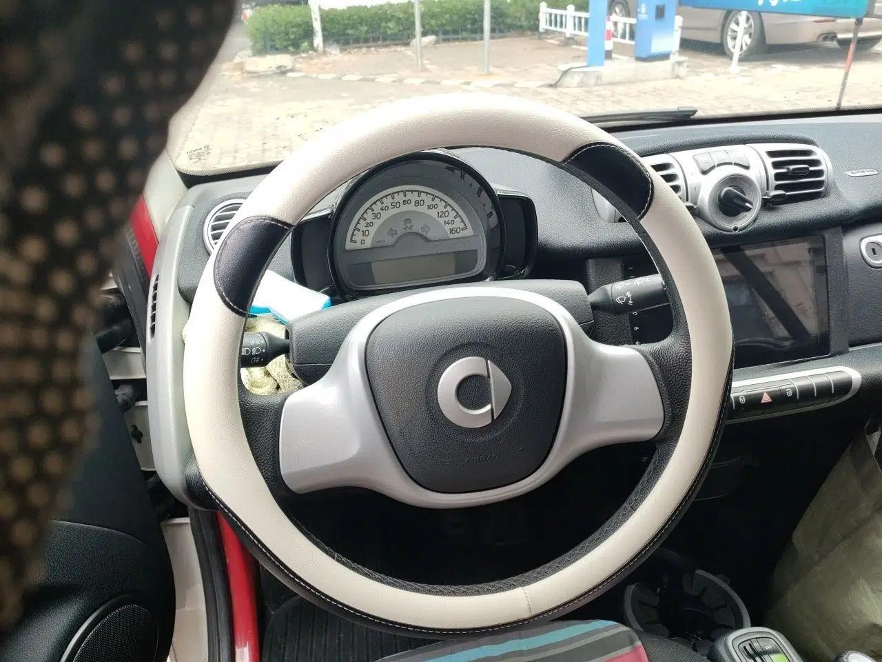 smart fortwo 2014 1.0 MHD Hardtop BoConcept Special Edition — миниатюра 11