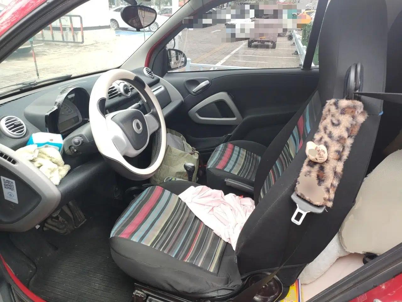 smart fortwo 2014 1.0 MHD Hardtop BoConcept Special Edition — миниатюра 16