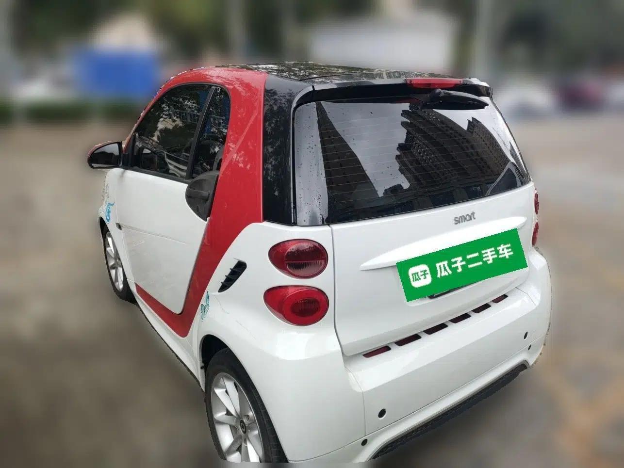 smart fortwo 2014 1.0 MHD Hardtop BoConcept Special Edition — миниатюра 4