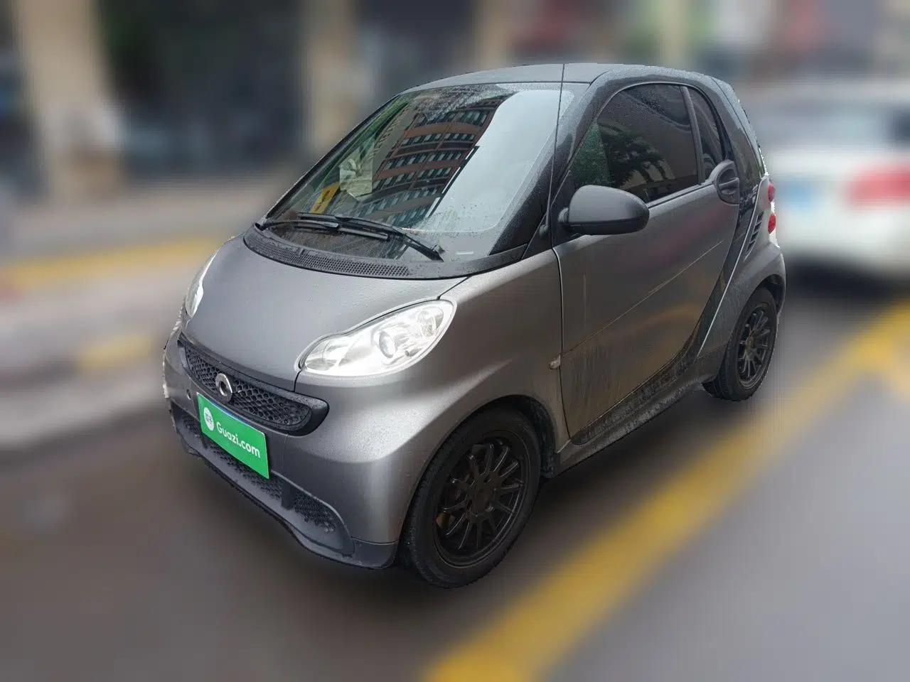 smart fortwo 2012 1.0 MHD Hardtop Standard Edition — миниатюра 1