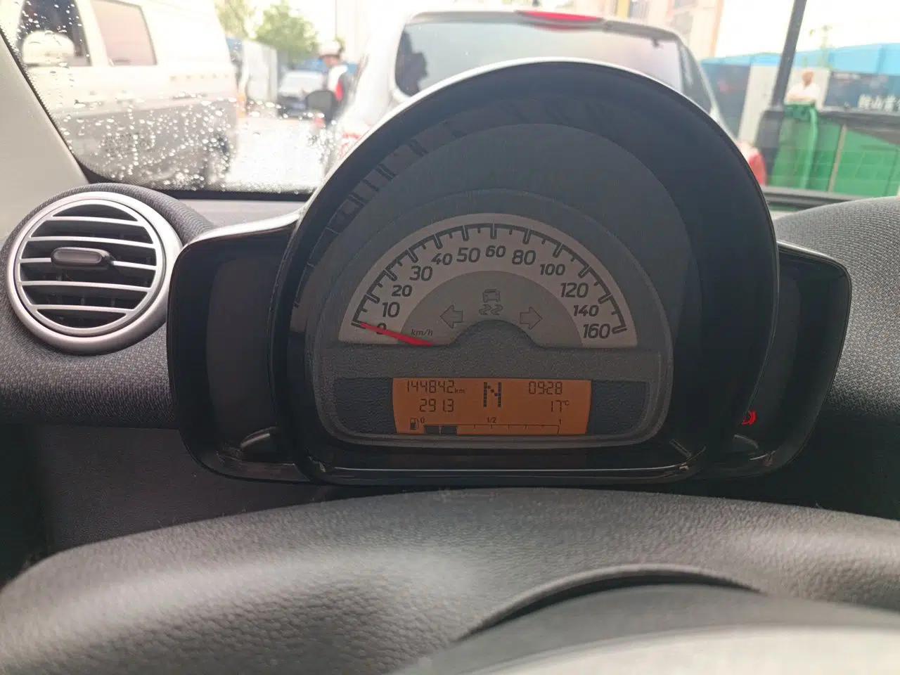 smart fortwo 2012 1.0 MHD Hardtop Standard Edition — миниатюра 12