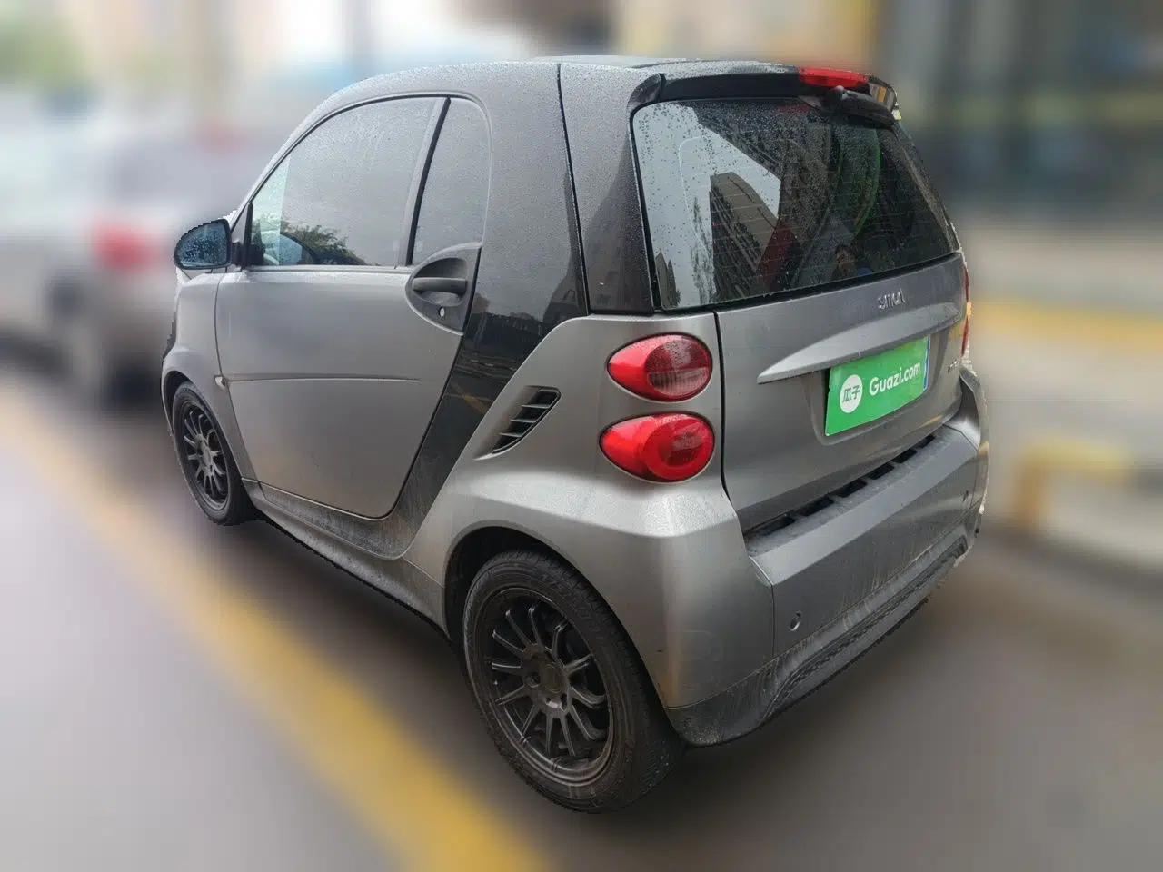 smart fortwo 2012 1.0 MHD Hardtop Standard Edition — миниатюра 4