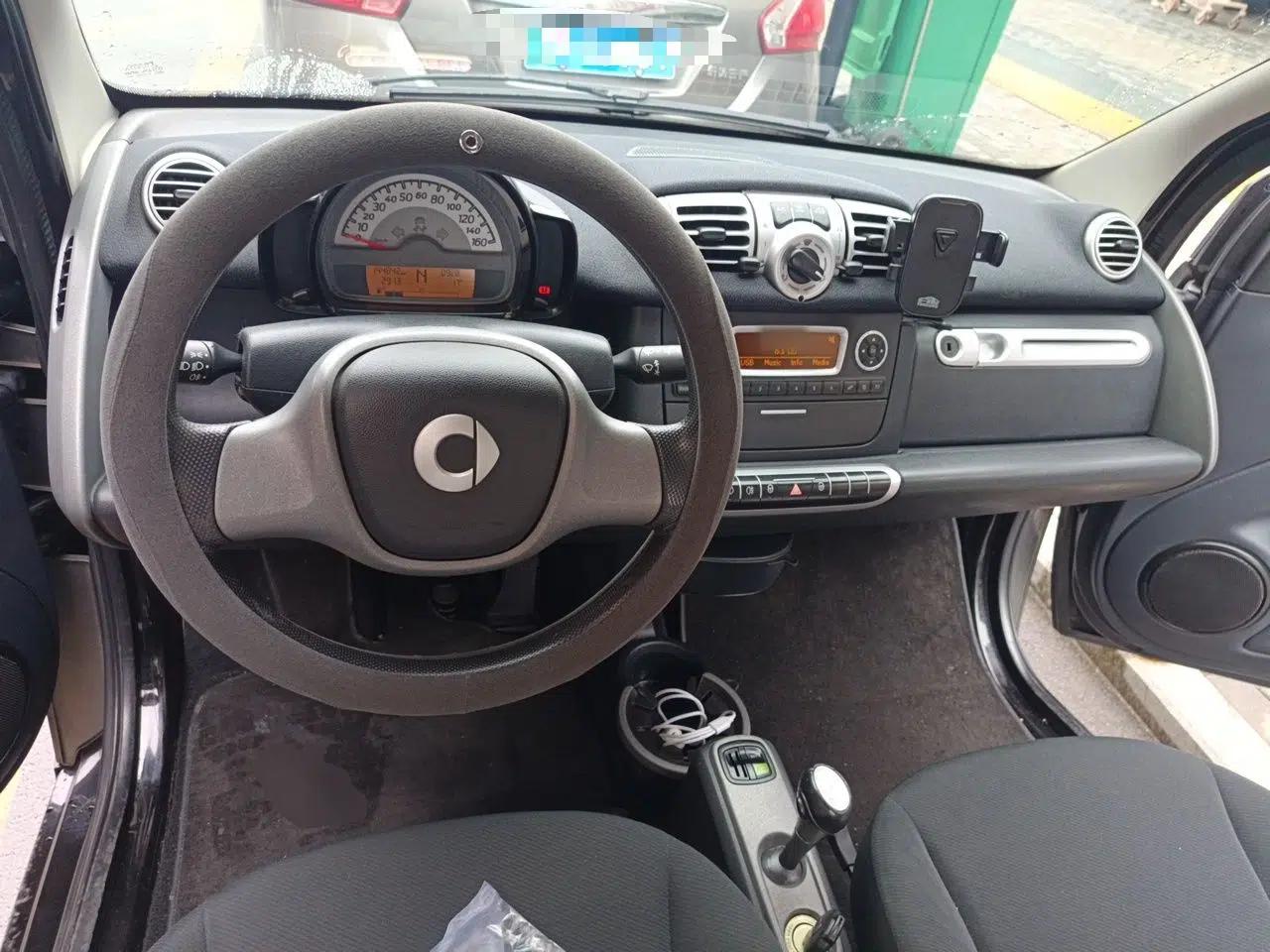 smart fortwo 2012 1.0 MHD Hardtop Standard Edition — миниатюра 10