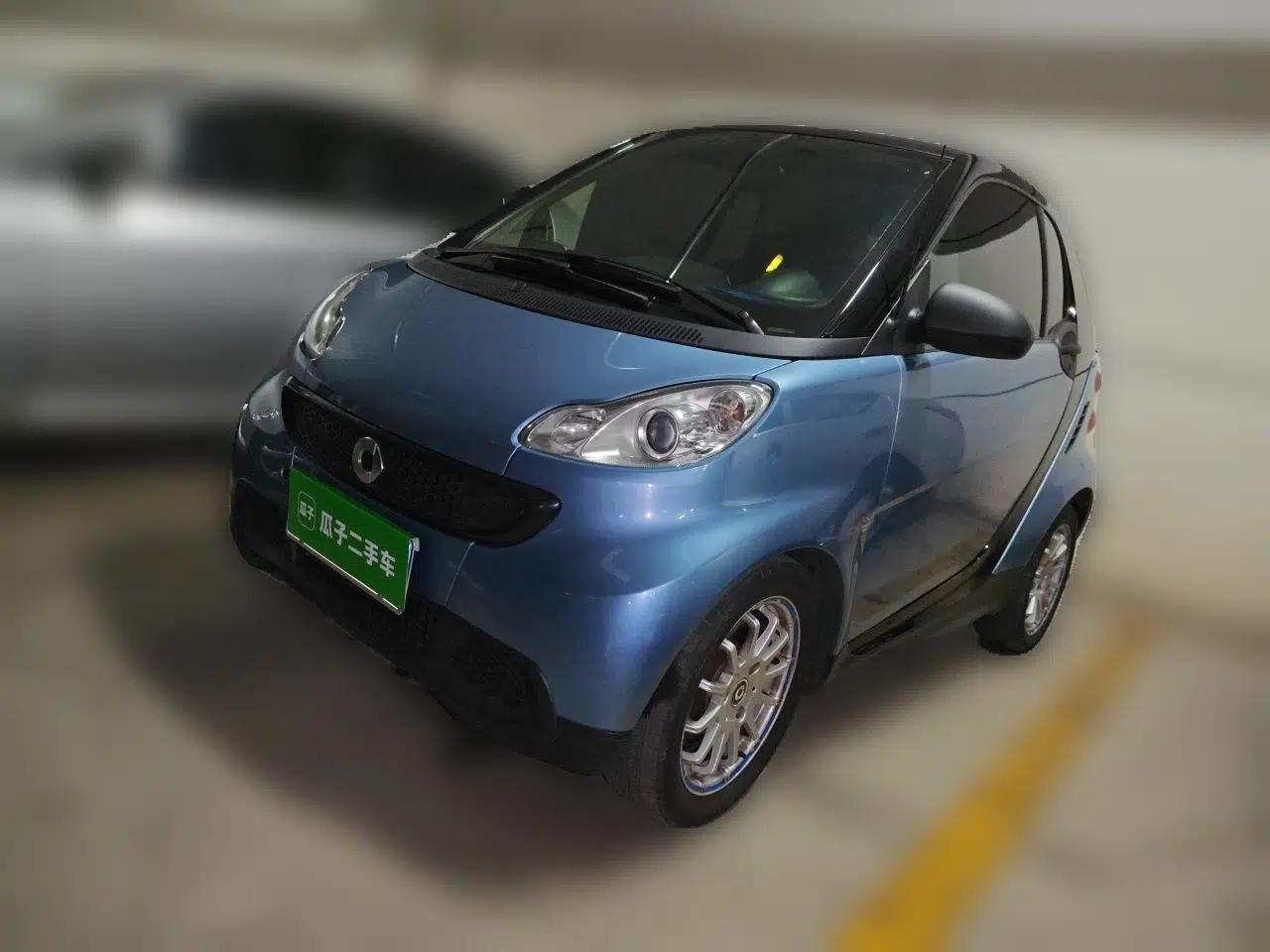 smart fortwo 2012 1.0 MHD Hardtop Standard Edition — миниатюра 1
