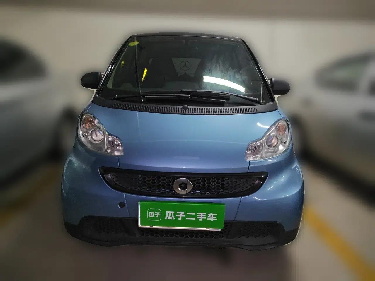 smart fortwo 2012 1.0 MHD Hardtop Standard Edition — миниатюра 2