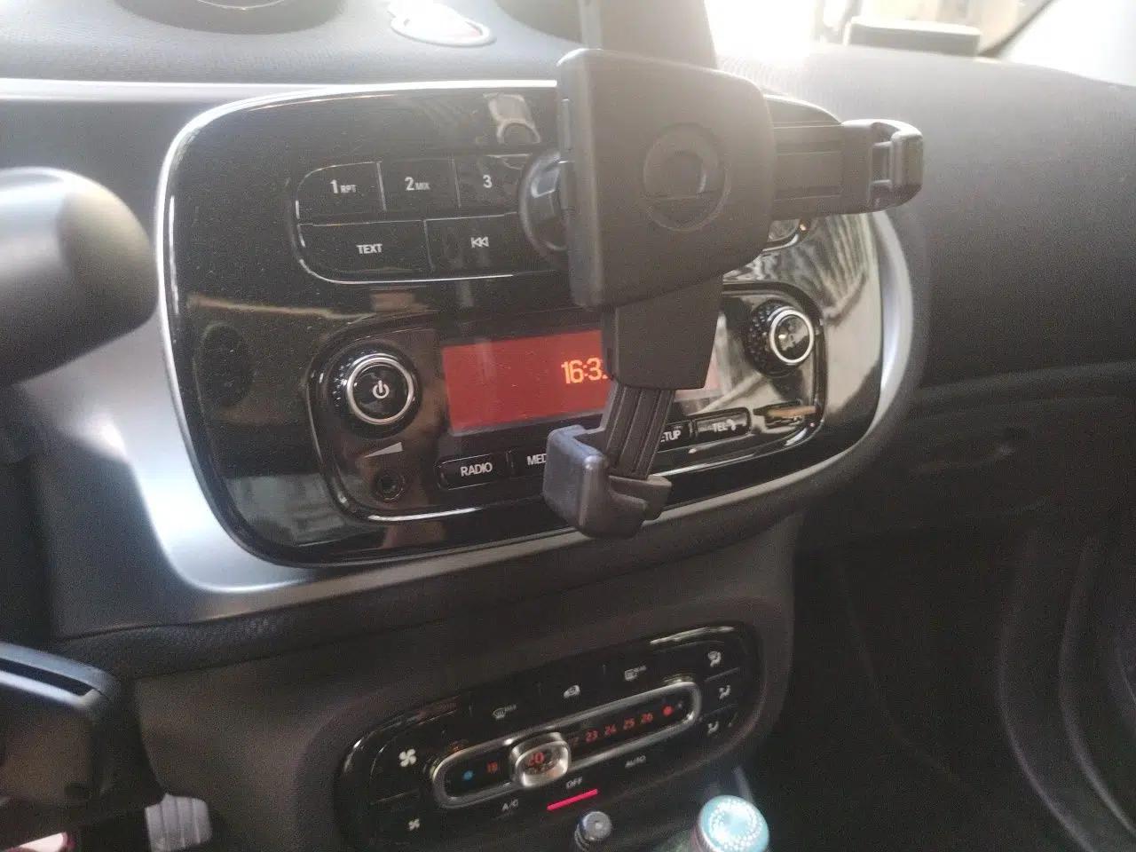 smart fortwo 2018 1.0L 52 kW Yaojin Special Edition China V Standard — миниатюра 14