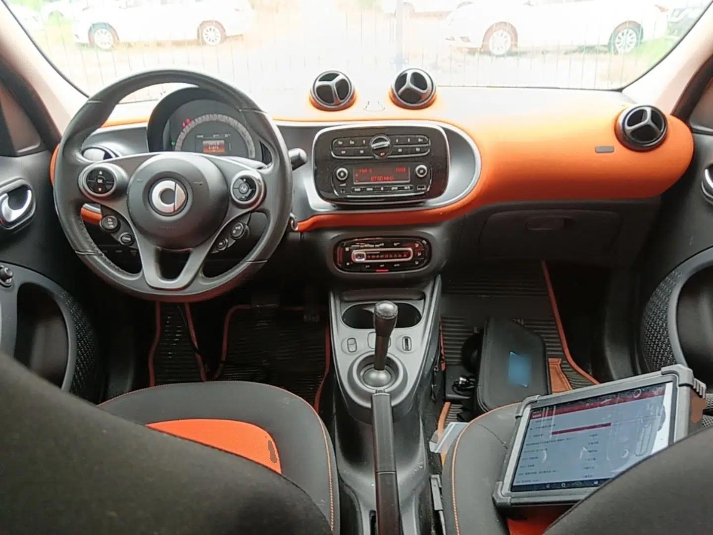 smart forfour 2016 1.0L 52 kW Passion Edition — миниатюра 13