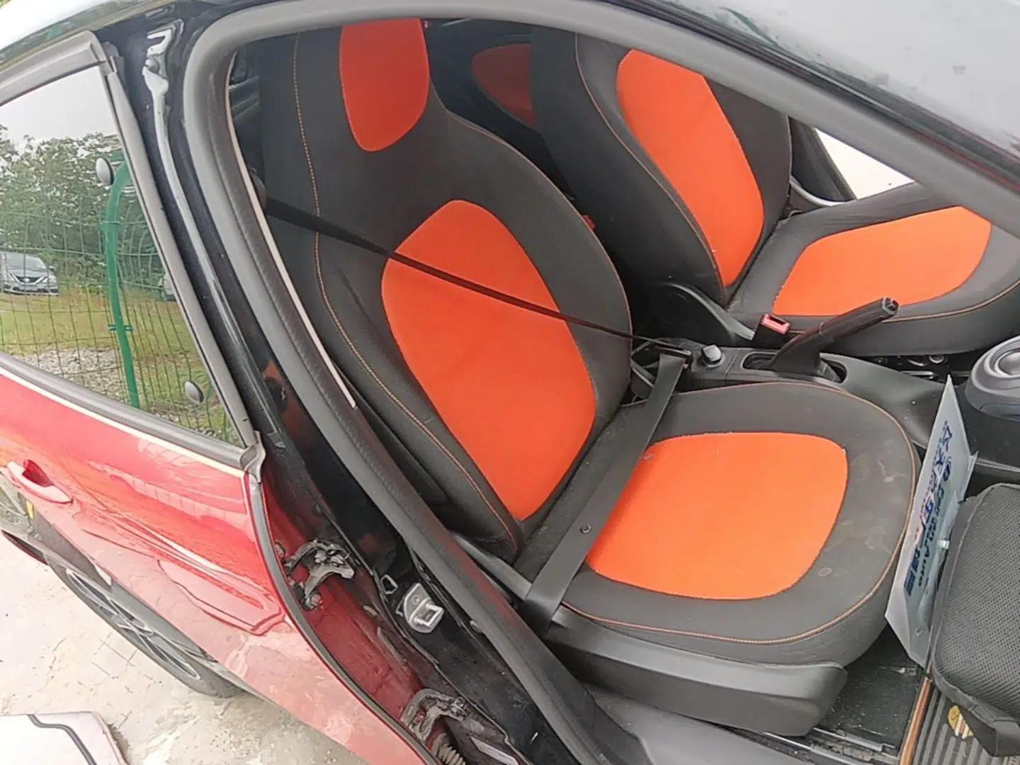 smart forfour 2016 1.0L 52 kW Passion Edition — миниатюра 23