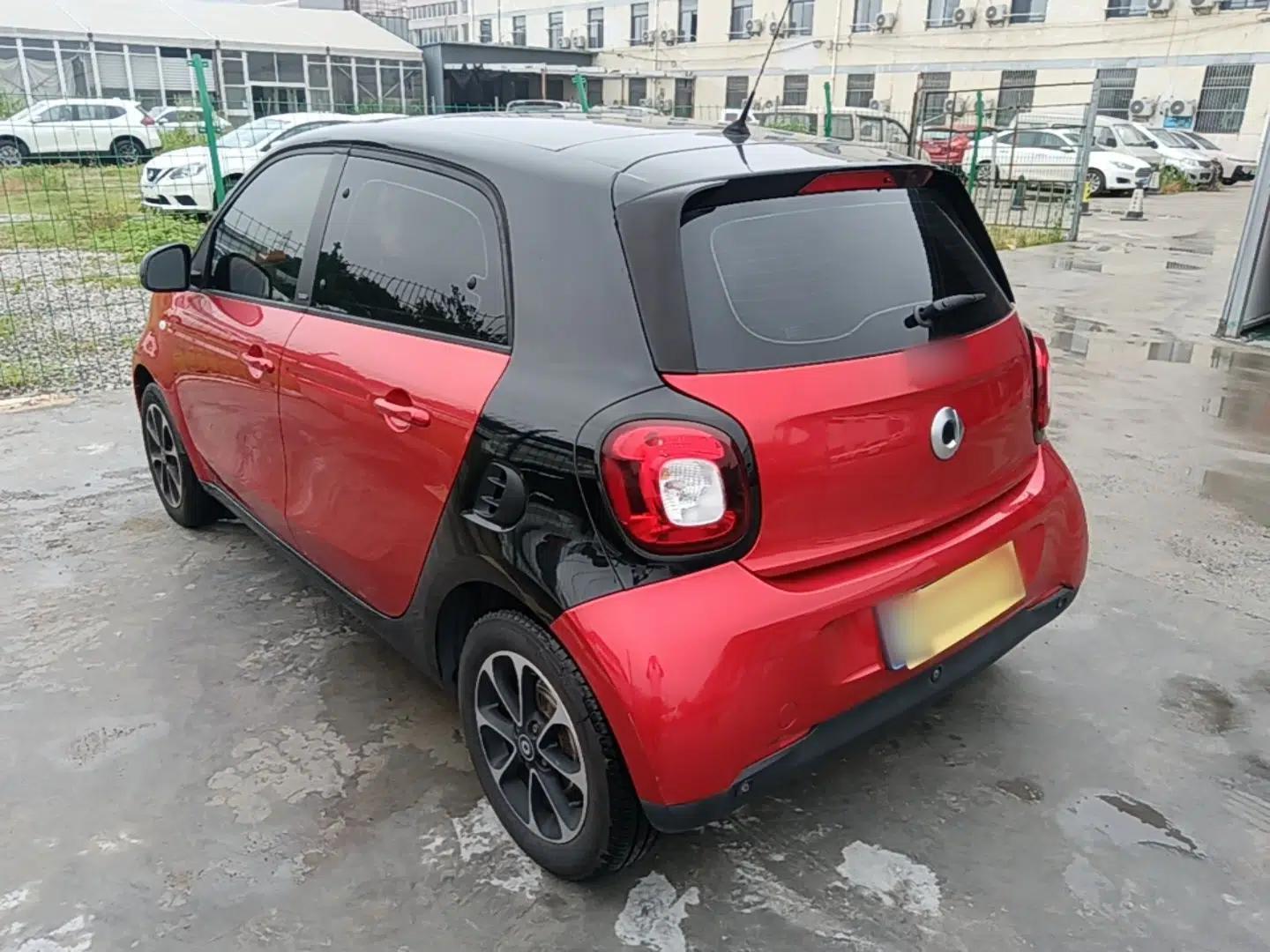smart forfour 2016 1.0L 52 kW Passion Edition — миниатюра 4