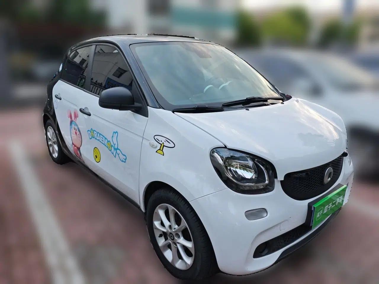 smart forfour 2016 1.0L 52 kW Dynamic Edition — миниатюра 3