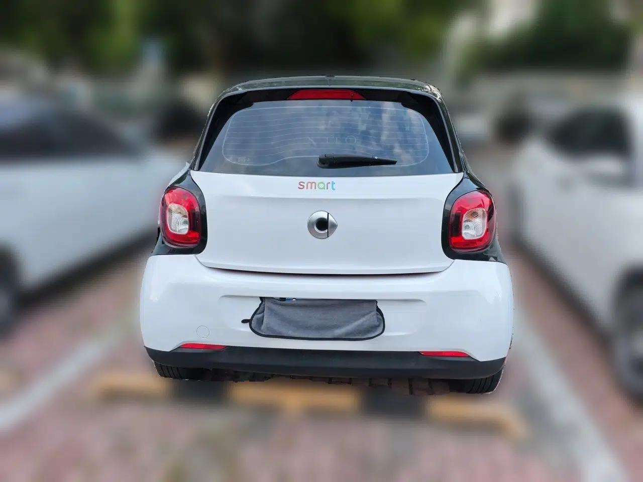 smart forfour 2016 1.0L 52 kW Dynamic Edition — миниатюра 5