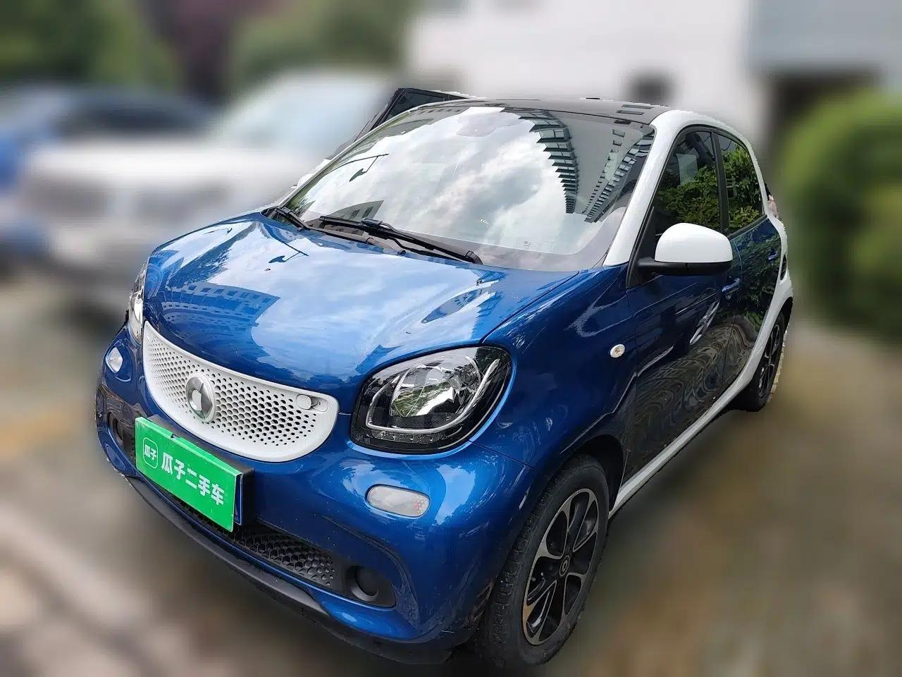 smart forfour 2016 1.0L 52 kW Passion Edition — миниатюра 1