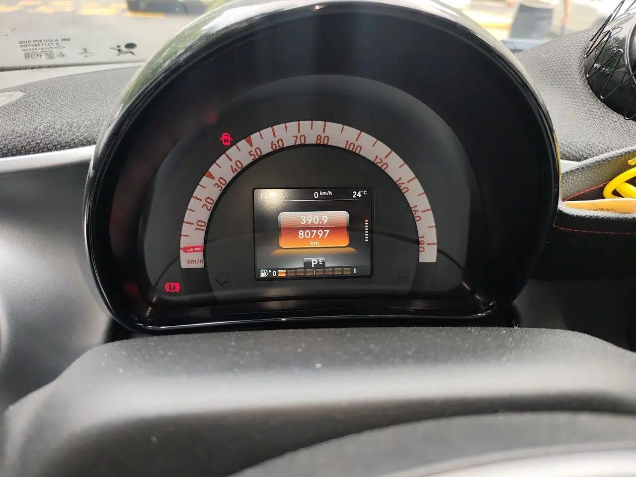 smart forfour 2016 1.0L 52 kW Passion Edition — миниатюра 12