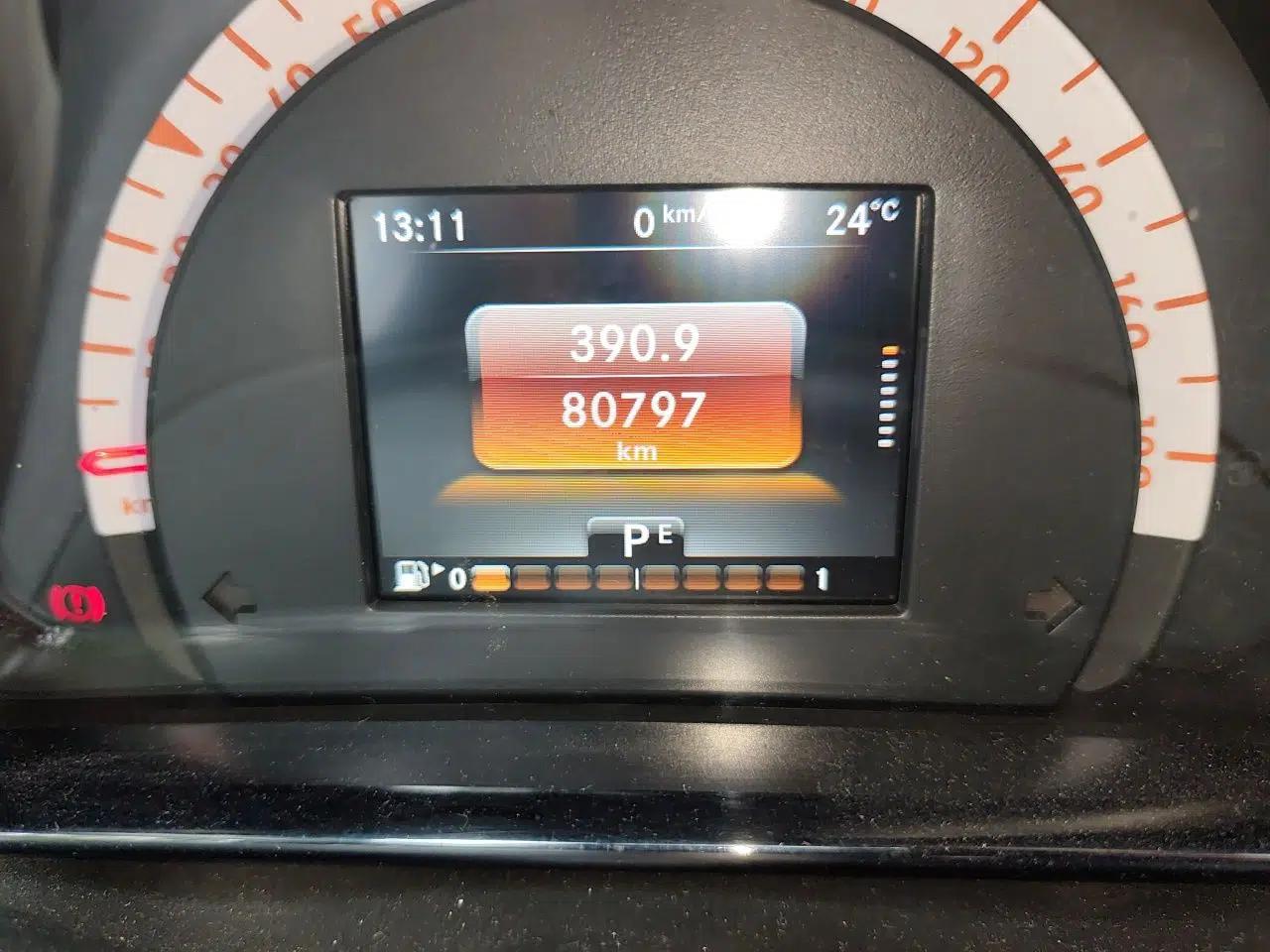 smart forfour 2016 1.0L 52 kW Passion Edition — миниатюра 13