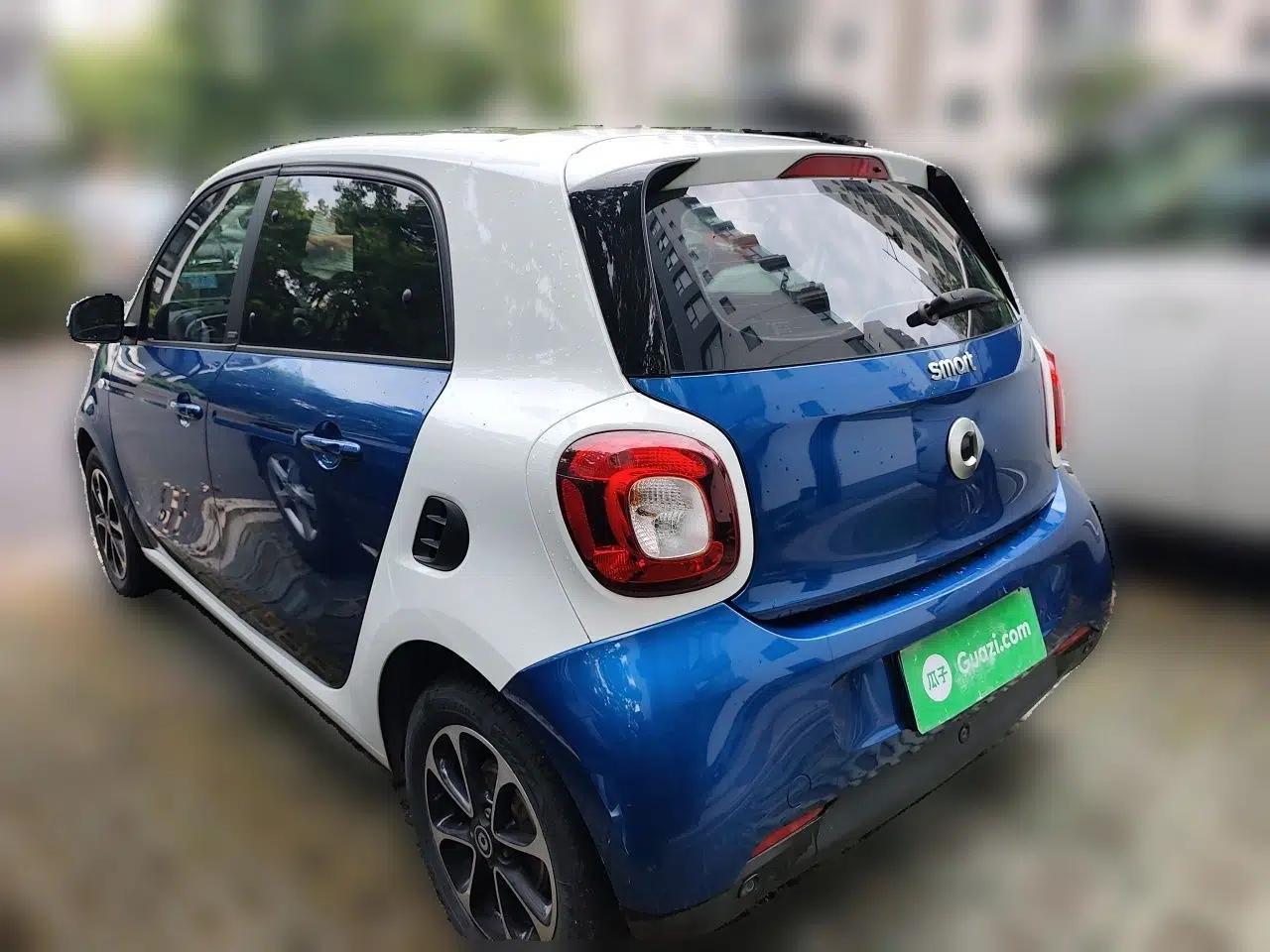 smart forfour 2016 1.0L 52 kW Passion Edition — миниатюра 4