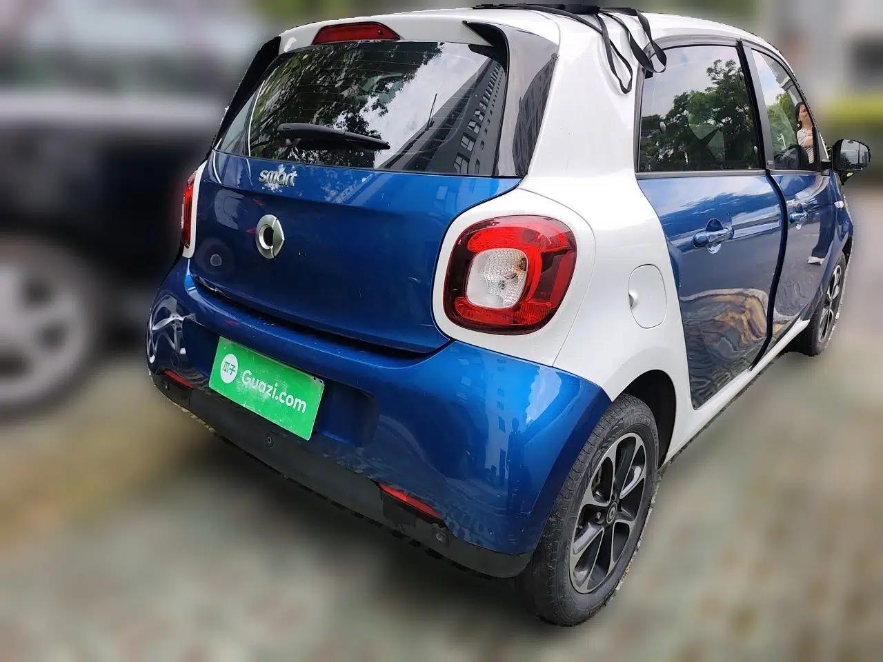 smart forfour 2016 1.0L 52 kW Passion Edition — миниатюра 6
