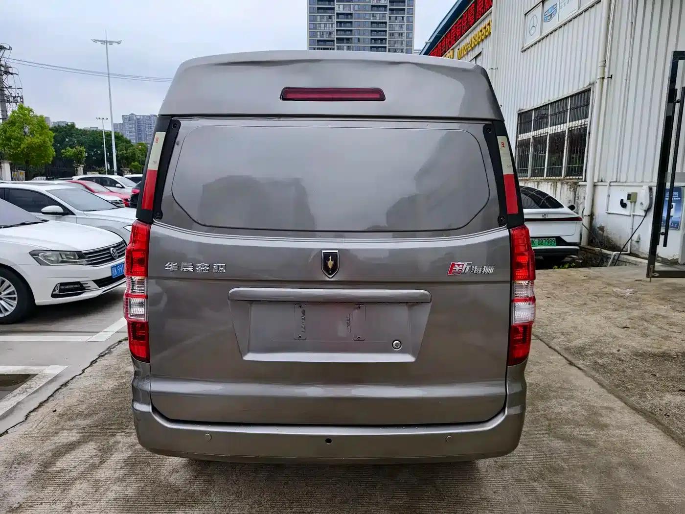 New Hiace X30L 2023 1.5L Wealth Edition Van, 2/5 Seats, Air Conditioning Version SWC15M — миниатюра 5