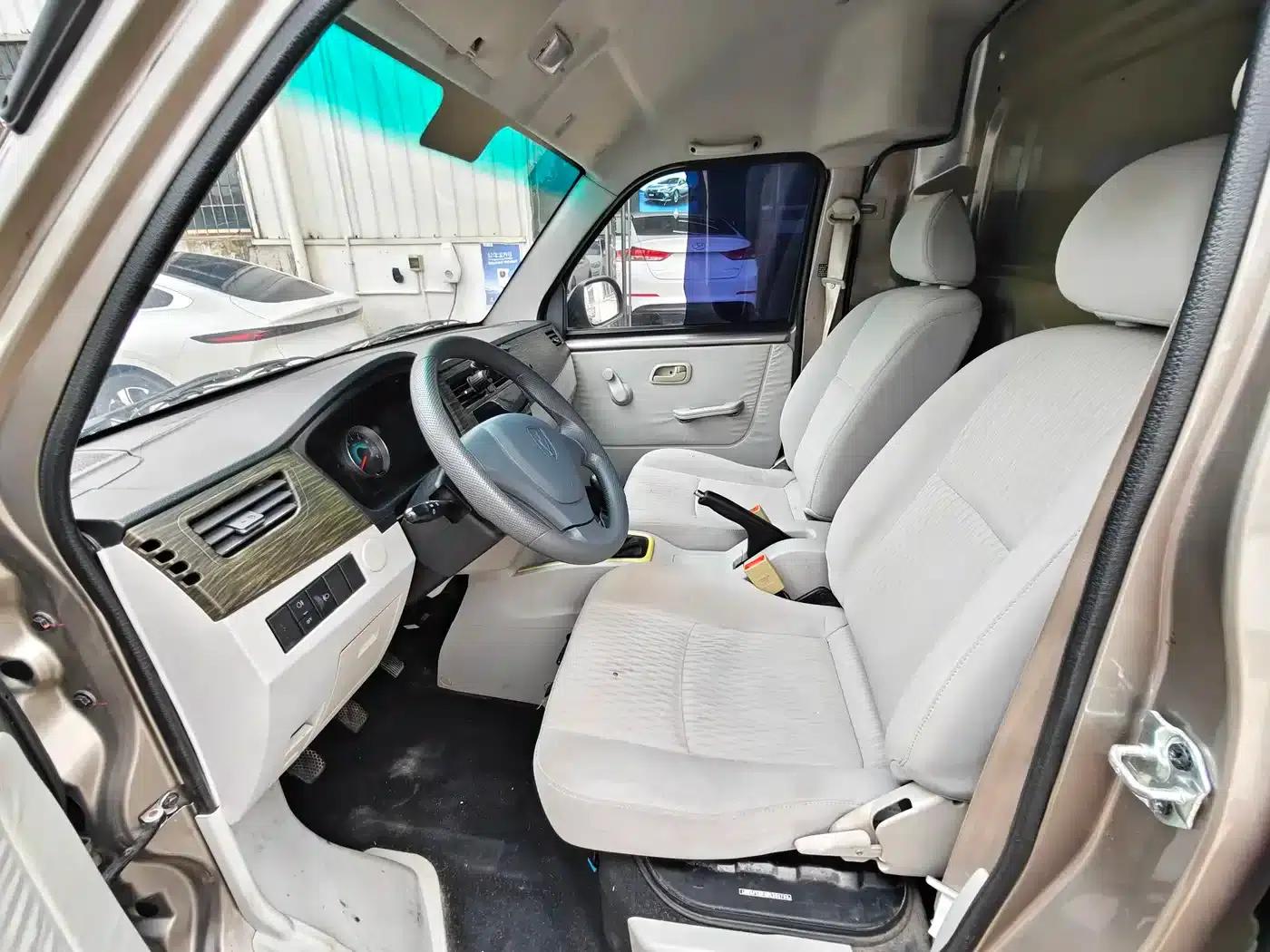New Hiace X30L 2023 1.5L Wealth Edition Van, 2/5 Seats, Air Conditioning Version SWC15M — миниатюра 9