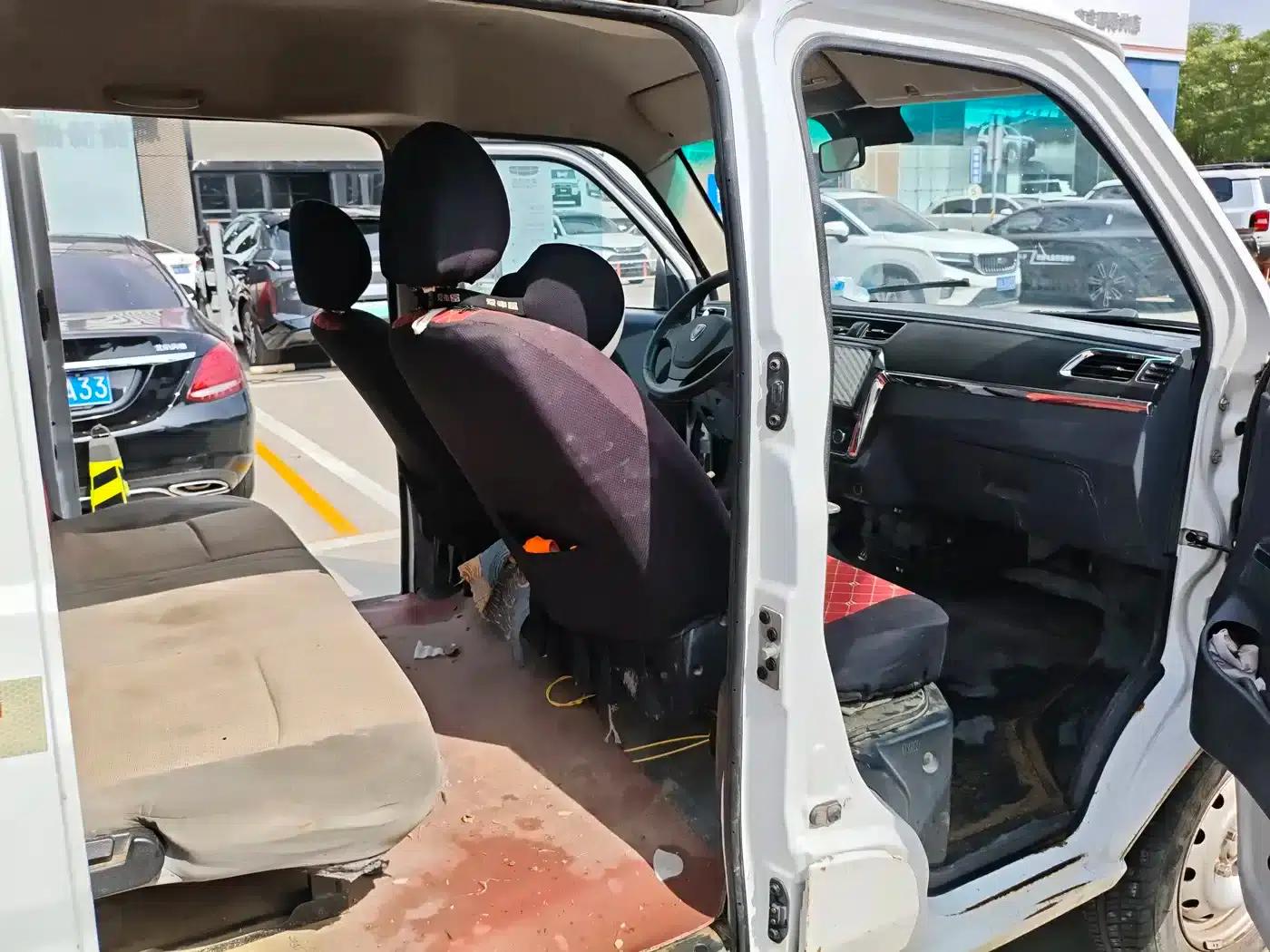 Little Sea Lion X30 2018 Model 1.3L Van Comfort Edition DLCG12 — миниатюра 10