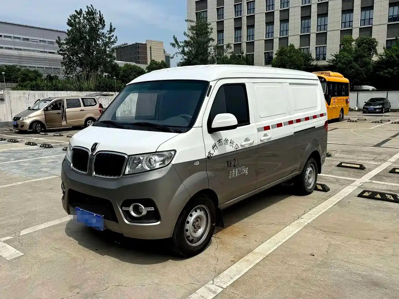 Little Sea Lion X30 2021 Model 1.5L Wealth-Type Van (National VI Emission Standard) SWC15M — миниатюра 1