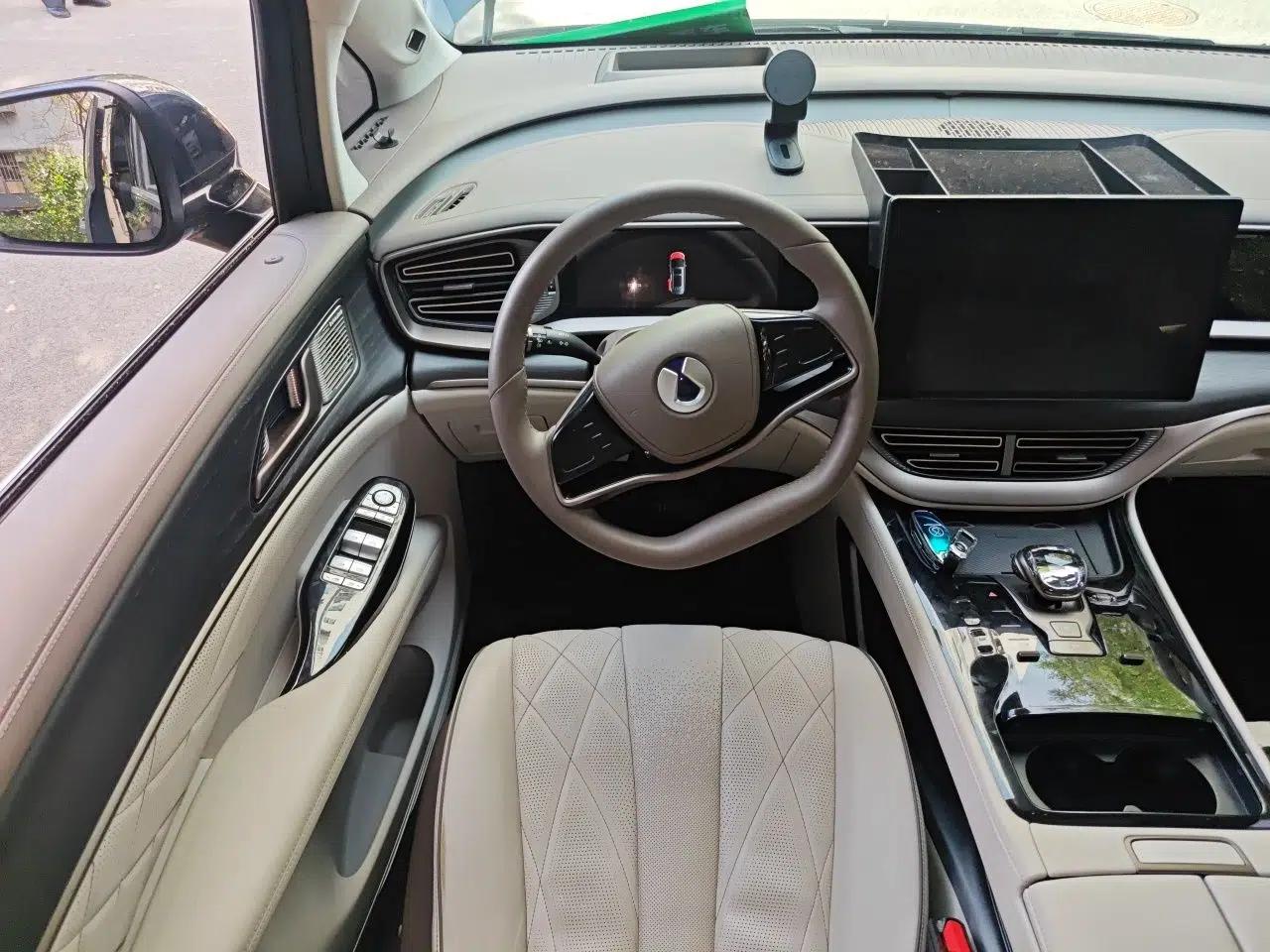 Denza D9 2022 DM-i 970 Four-Wheel Drive Flagship Model — миниатюра 11
