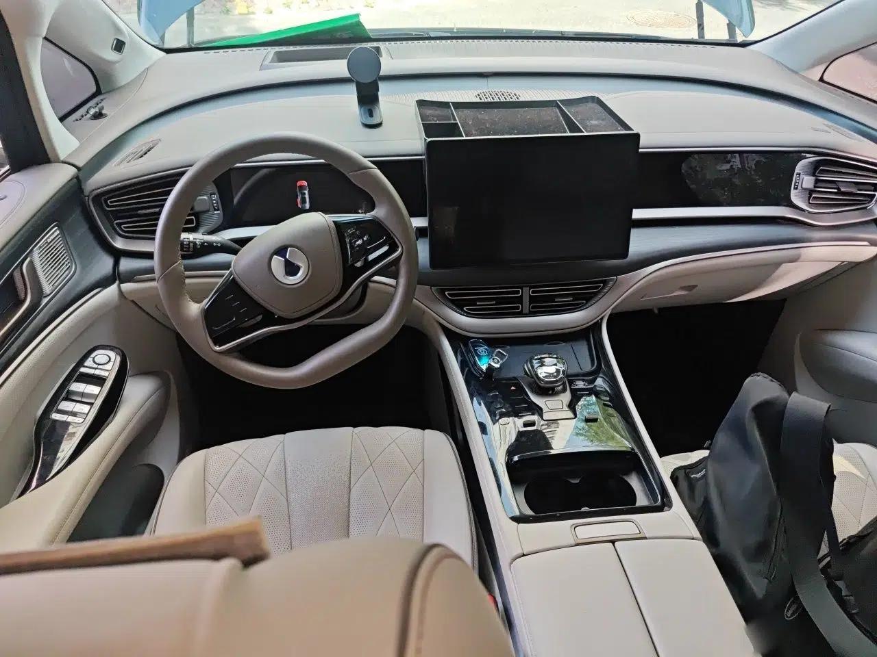 Denza D9 2022 DM-i 970 Four-Wheel Drive Flagship Model — миниатюра 10