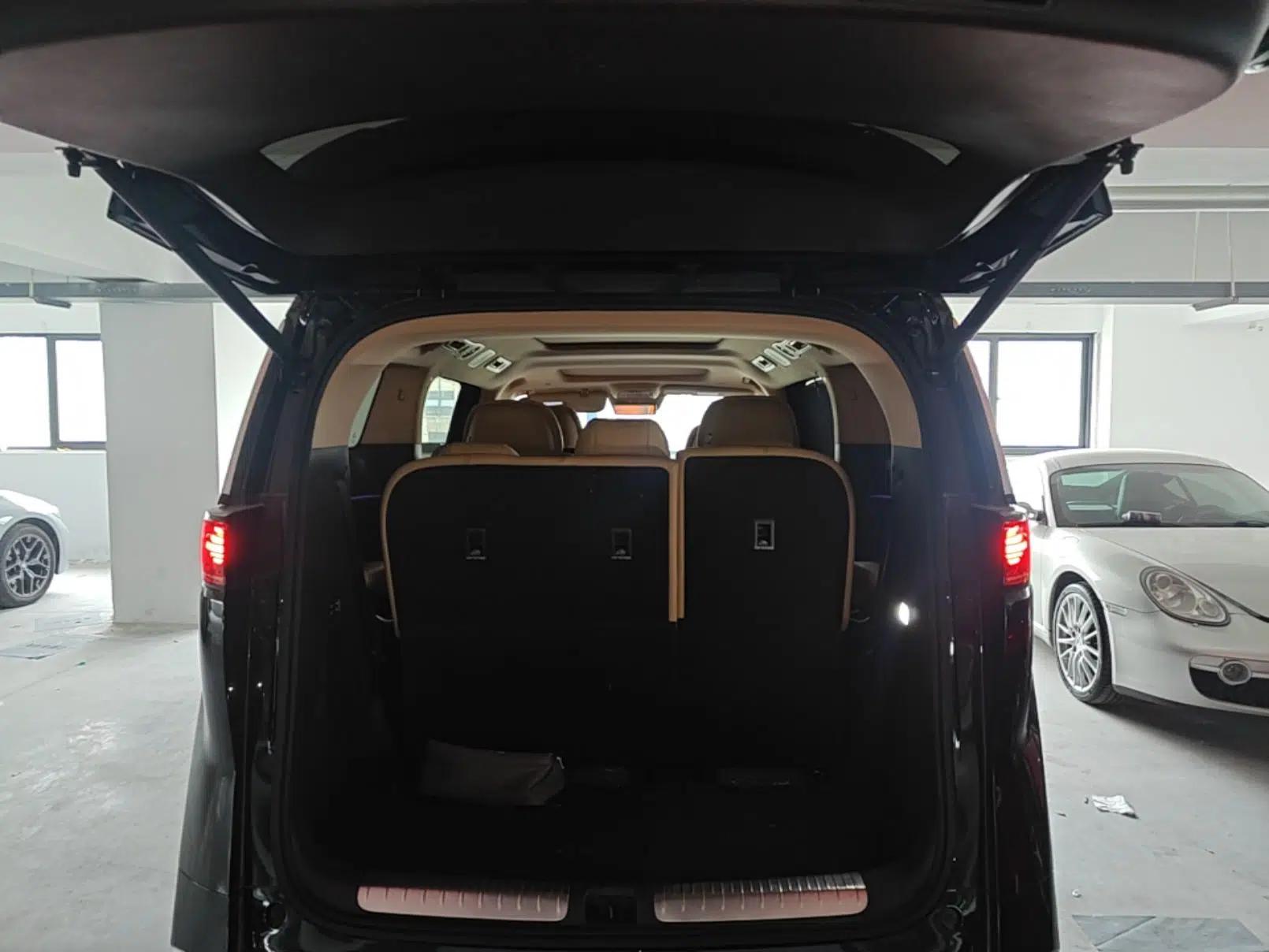 Denza D9 2025 DM-i Intelligent Drive 1020 Four-Wheel Drive Prestige Model — миниатюра 22