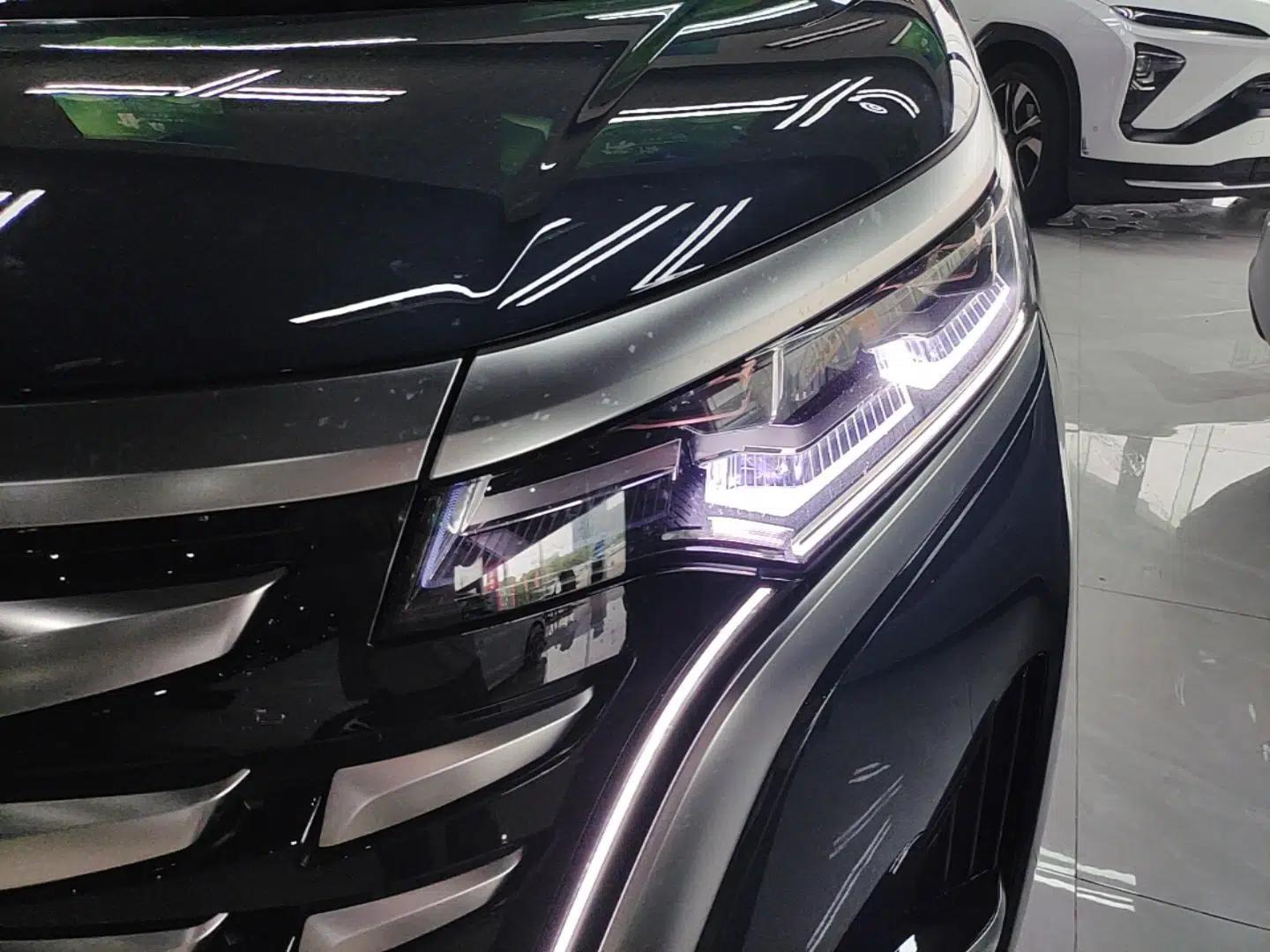 Denza D9 2024 DM-i 980 Four-Wheel Drive Flagship Model — миниатюра 9