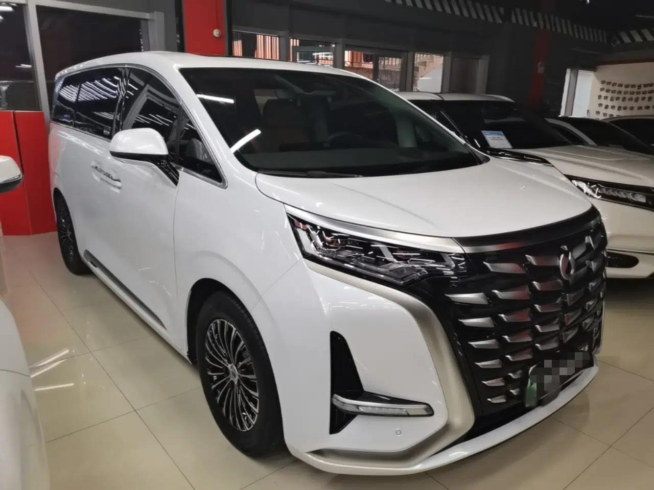 Denza D9 2022 DM-i 970 Four-Wheel Drive Prestige Model — миниатюра 3
