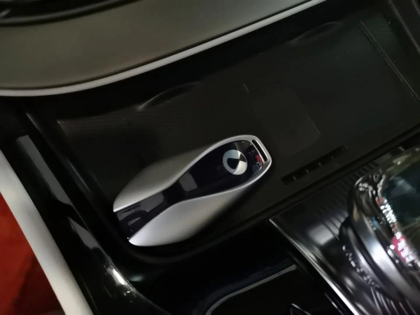 Denza D9 2025 DM-i Intelligent Drive 1020 Four-Wheel Drive Flagship Model — миниатюра 12