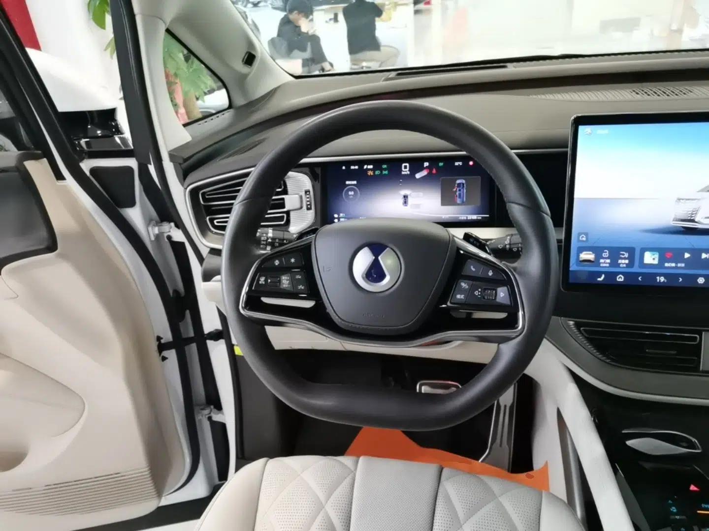 Denza D9 2025 DM-i Intelligent Drive 1020 Four-Wheel Drive Flagship Model — миниатюра 14