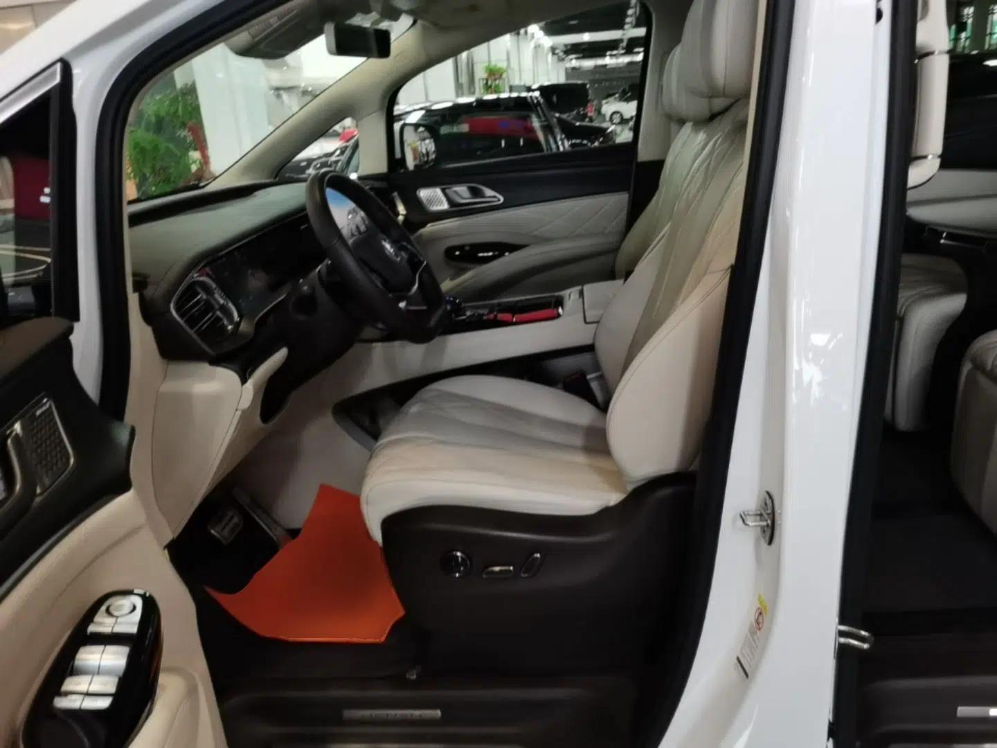 Denza D9 2025 DM-i Intelligent Drive 1020 Four-Wheel Drive Flagship Model — миниатюра 18