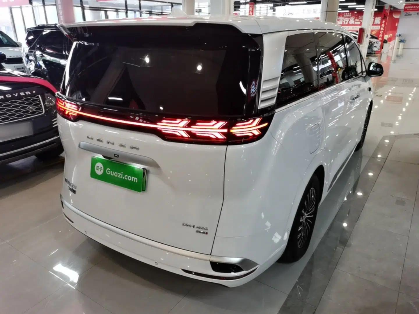 Denza D9 2025 DM-i Intelligent Drive 1020 Four-Wheel Drive Flagship Model — миниатюра 6
