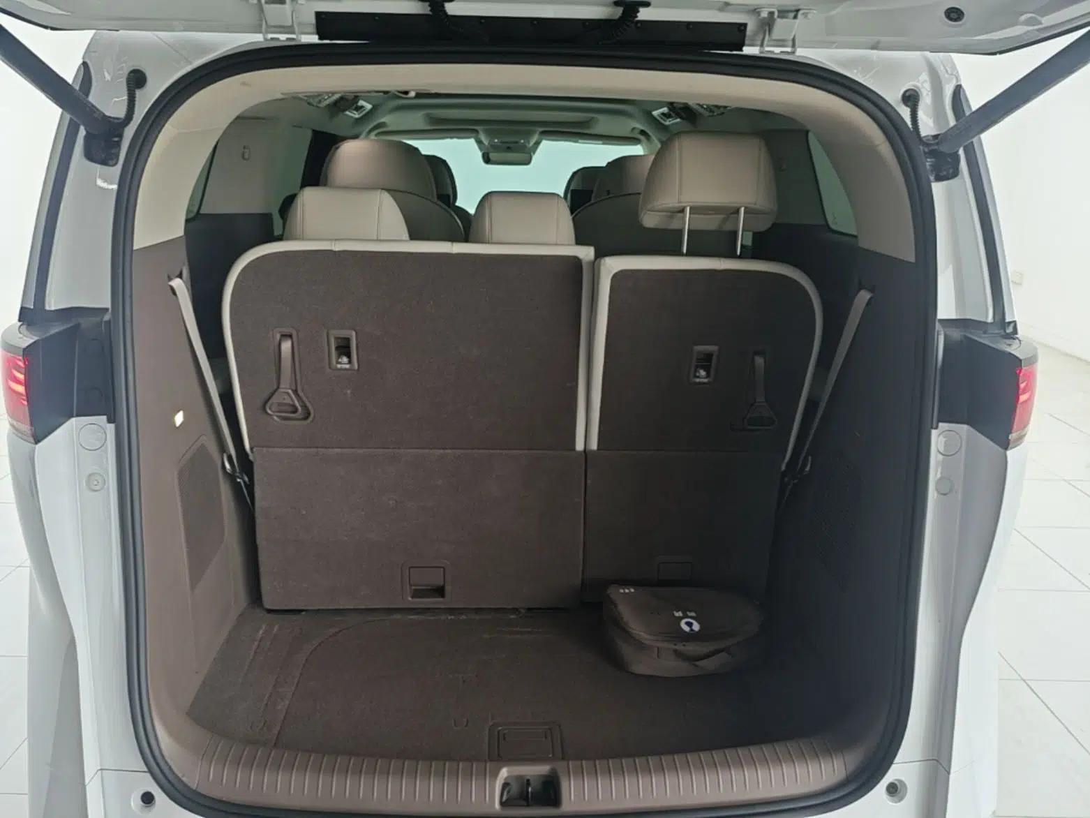 Denza D9 2022 DM-i 970 Four-Wheel Drive Flagship Model — миниатюра 22