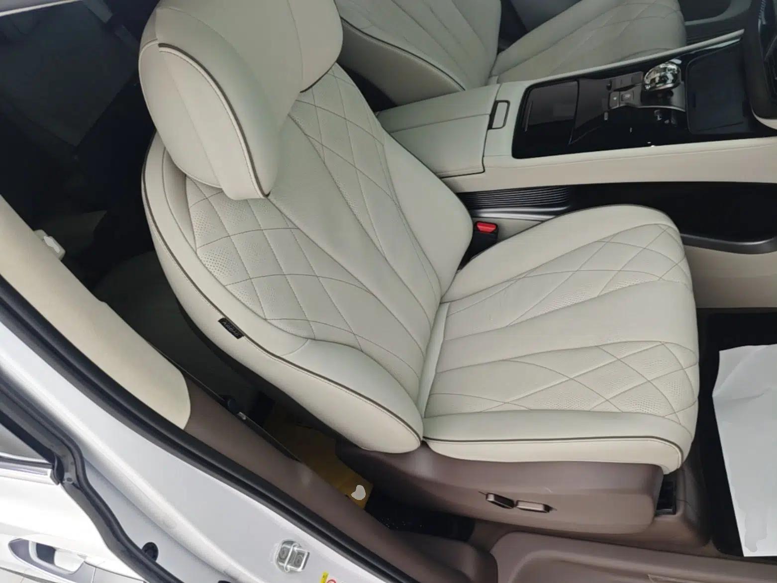 Denza D9 2022 DM-i 970 Four-Wheel Drive Flagship Model — миниатюра 23