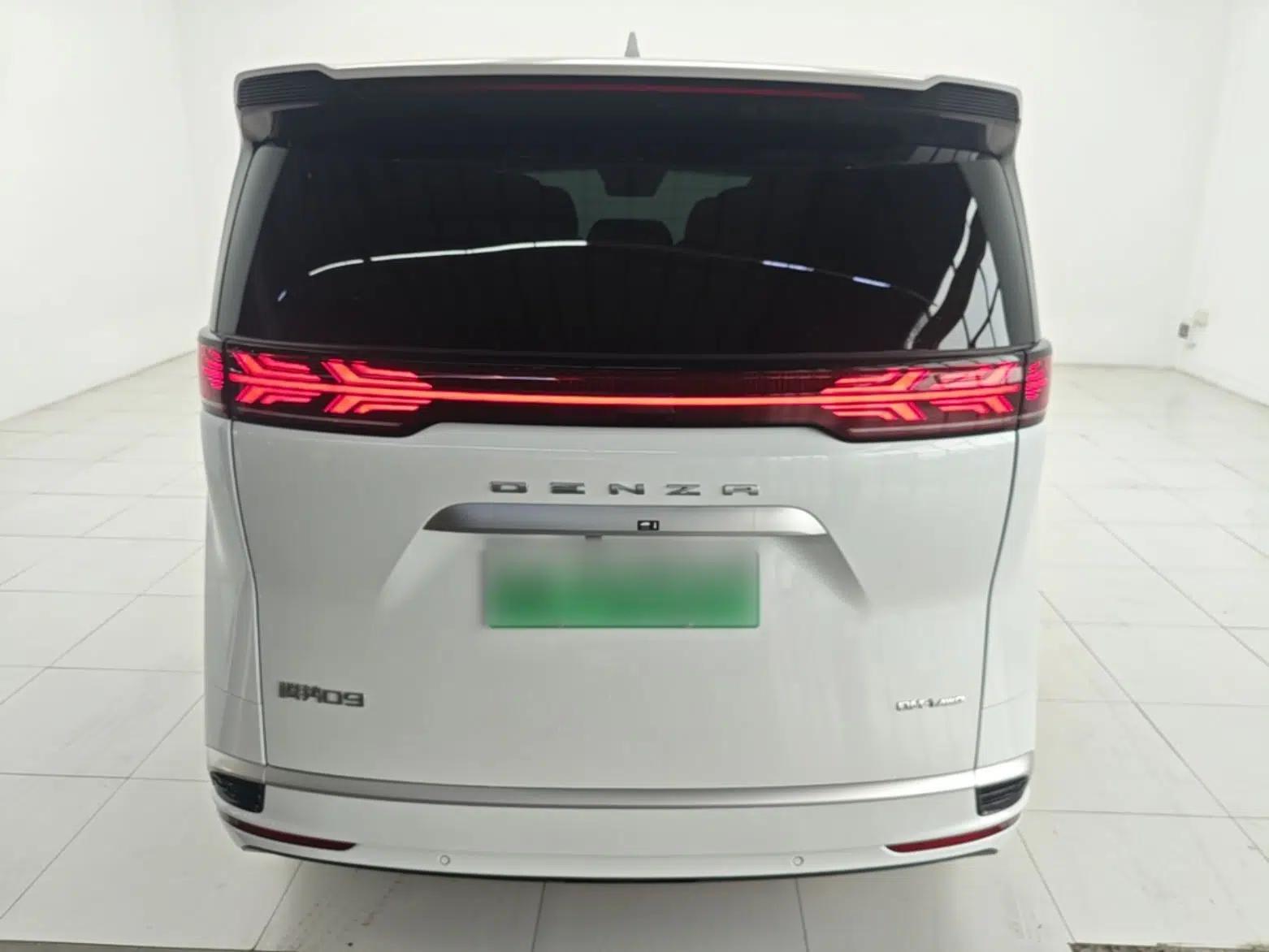 Denza D9 2022 DM-i 970 Four-Wheel Drive Flagship Model — миниатюра 5