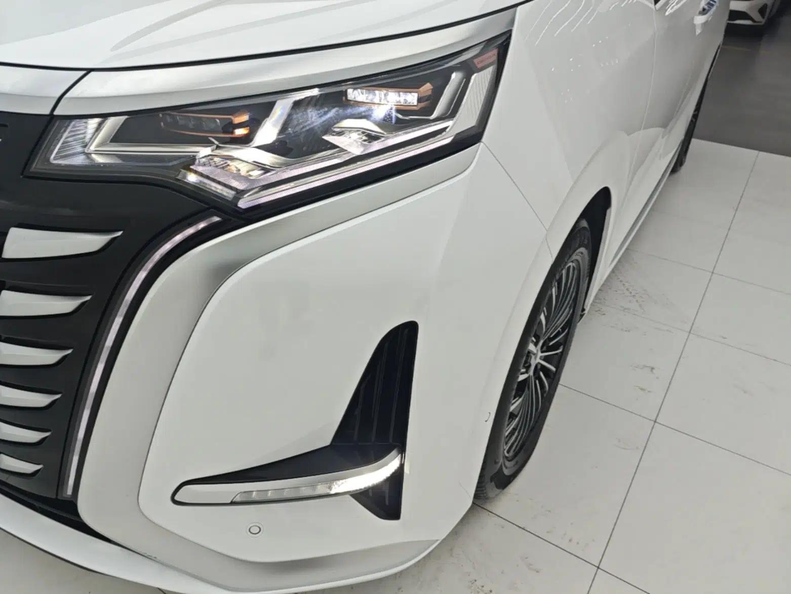 Denza D9 2022 DM-i 970 Four-Wheel Drive Flagship Model — миниатюра 9